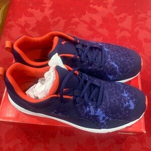 Women training shoes size 10.5 brand new blue and purple.
